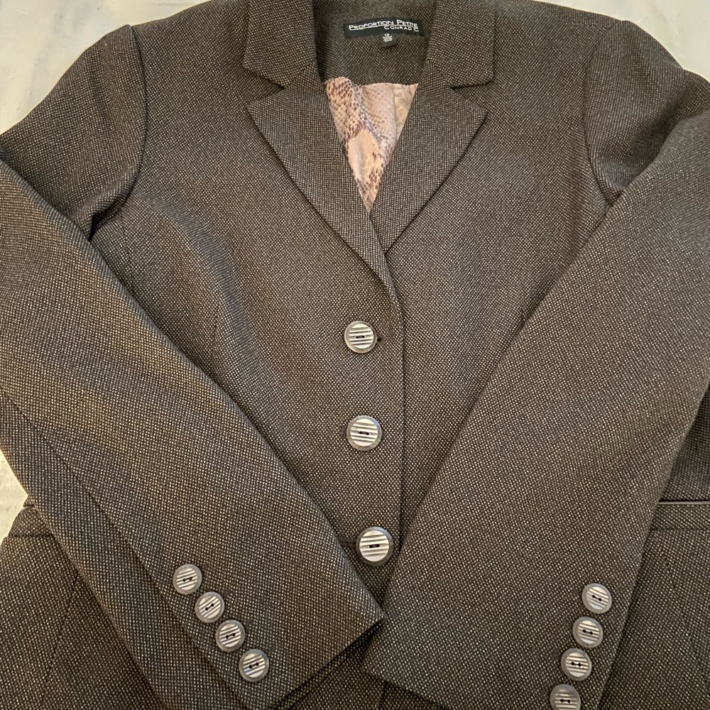 Conrad C suit size 12p